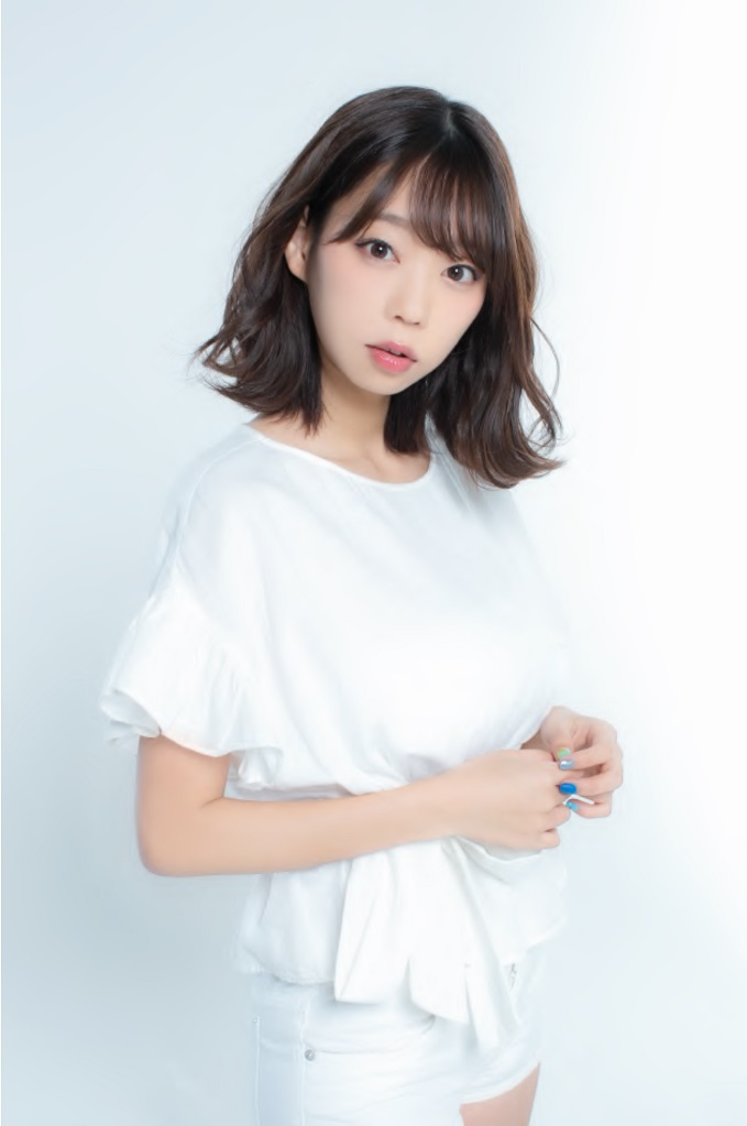 青山ひかる